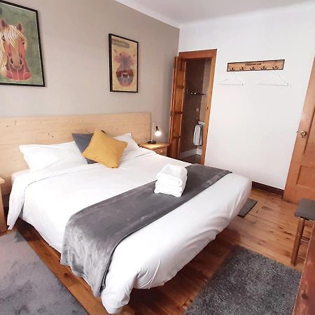 Hostal Fonda Prat Puigcerdà Esterno foto